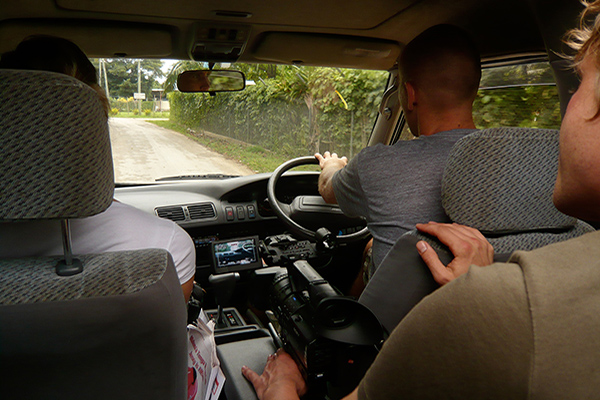 Im Auto unterwegs auf Tonga